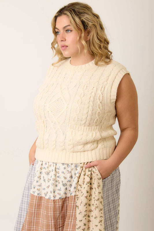 CABLE KNIT SWEATER VEST
